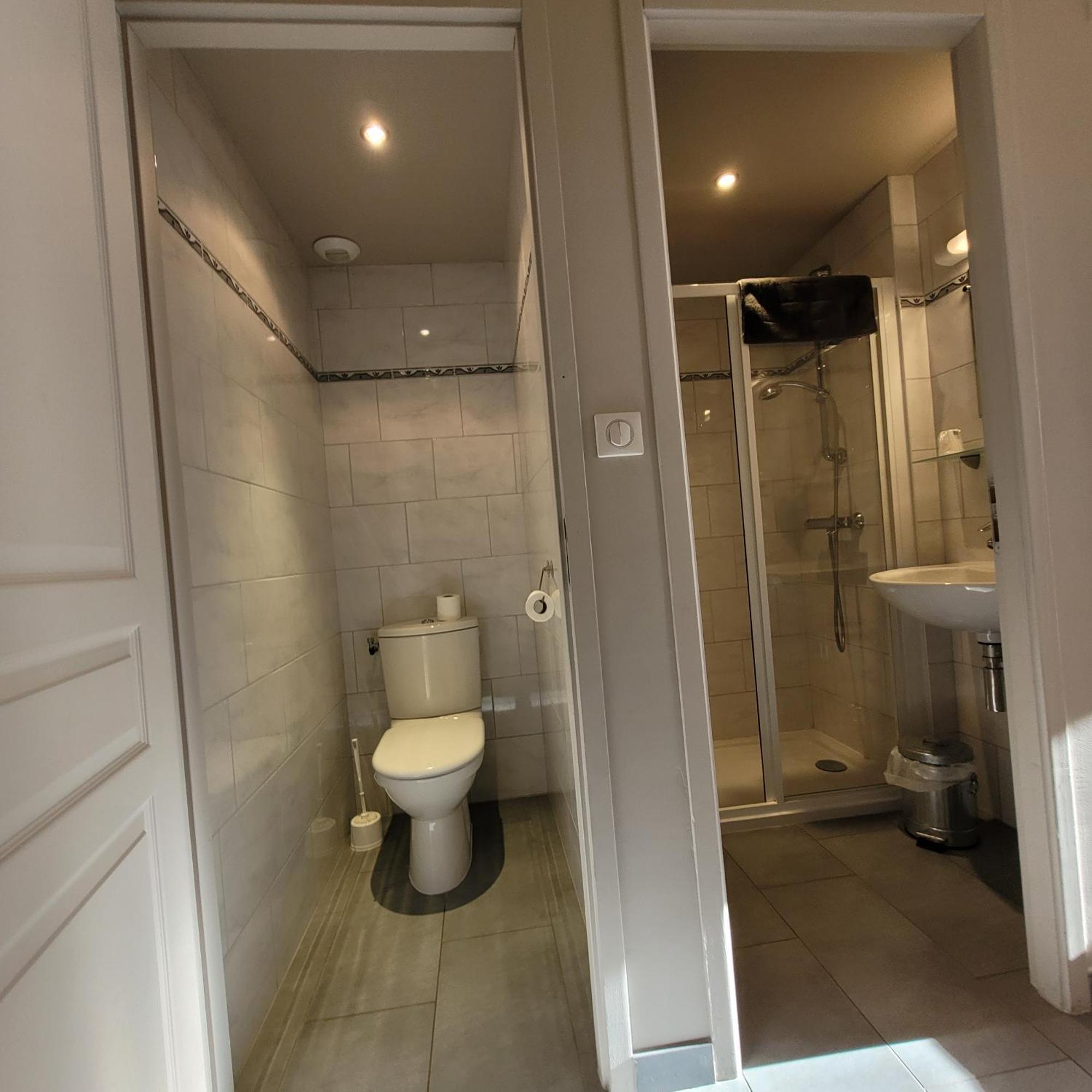 Hotel Du Lac Des Corbeaux 拉布雷斯 外观 照片